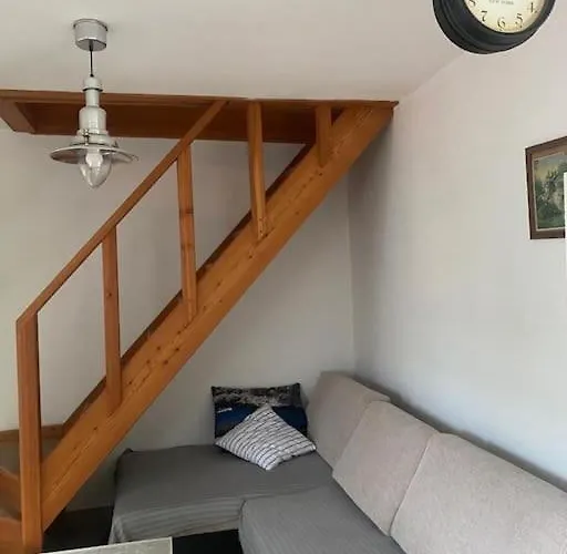 Semesterbostad House